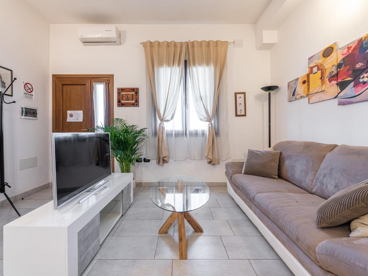 La Mariposa - Bellavita Apartments 阿塞米尼 外观 照片
